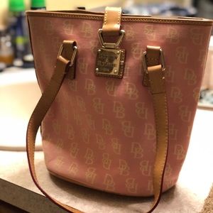 Pink Dooney & Burke tote bag.